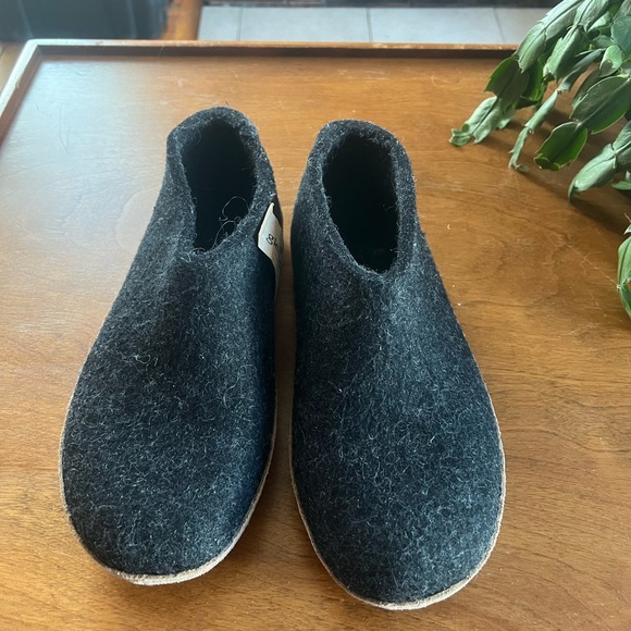 Glerups Slippers - Picture 3 of 4